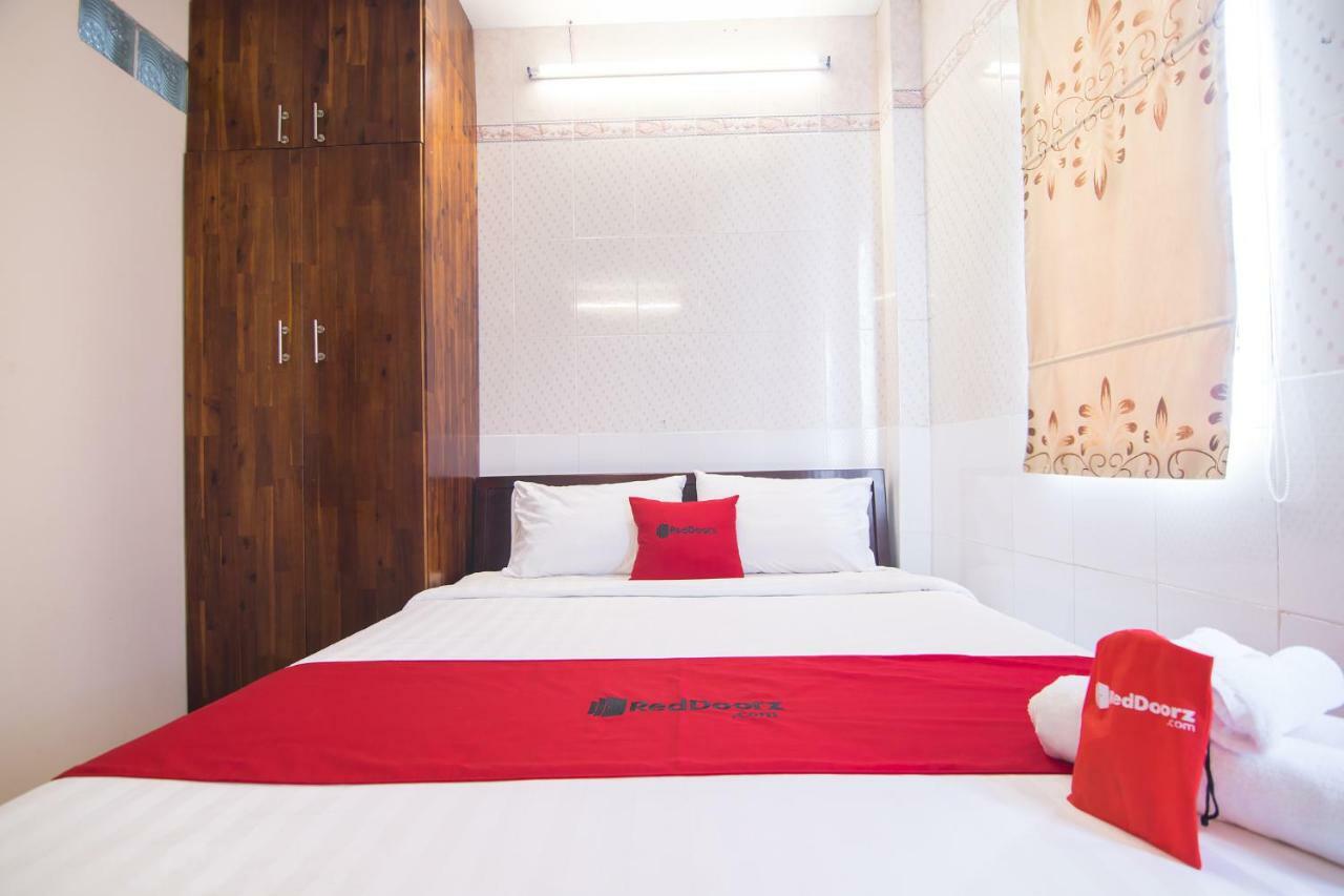 Reddoorz Near Khu Che Xuat Tan Thuan 2 Hotel Ho Chi Minh City Exterior photo